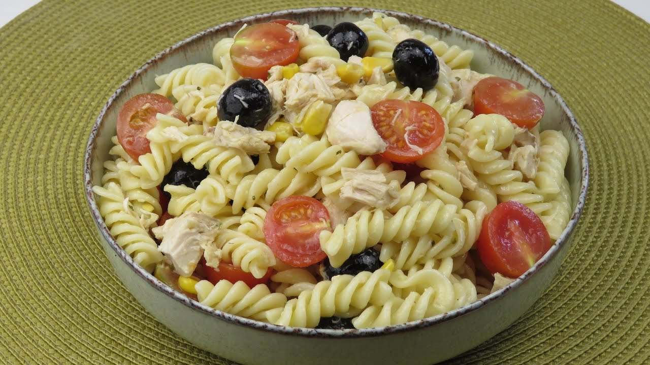 ensalada de pasta y pollo asado