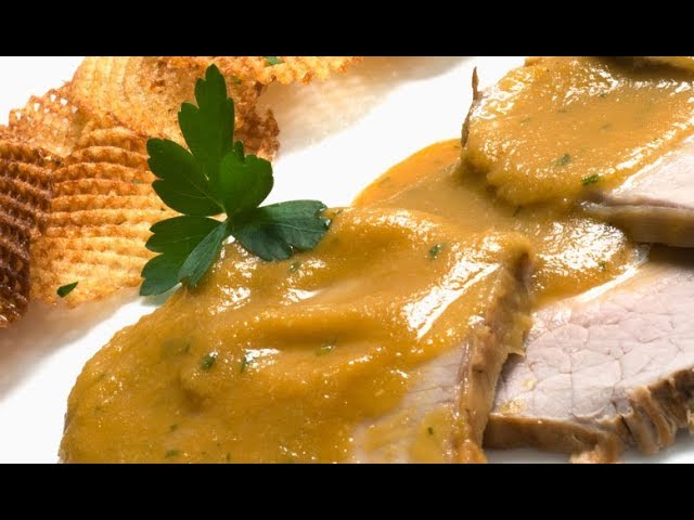 redondo de ternera relleno al horno con patatas
