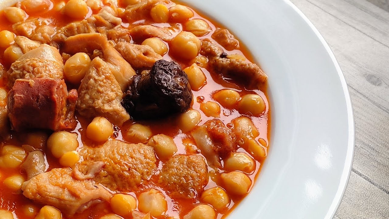callos de lata con garbanzos de bote