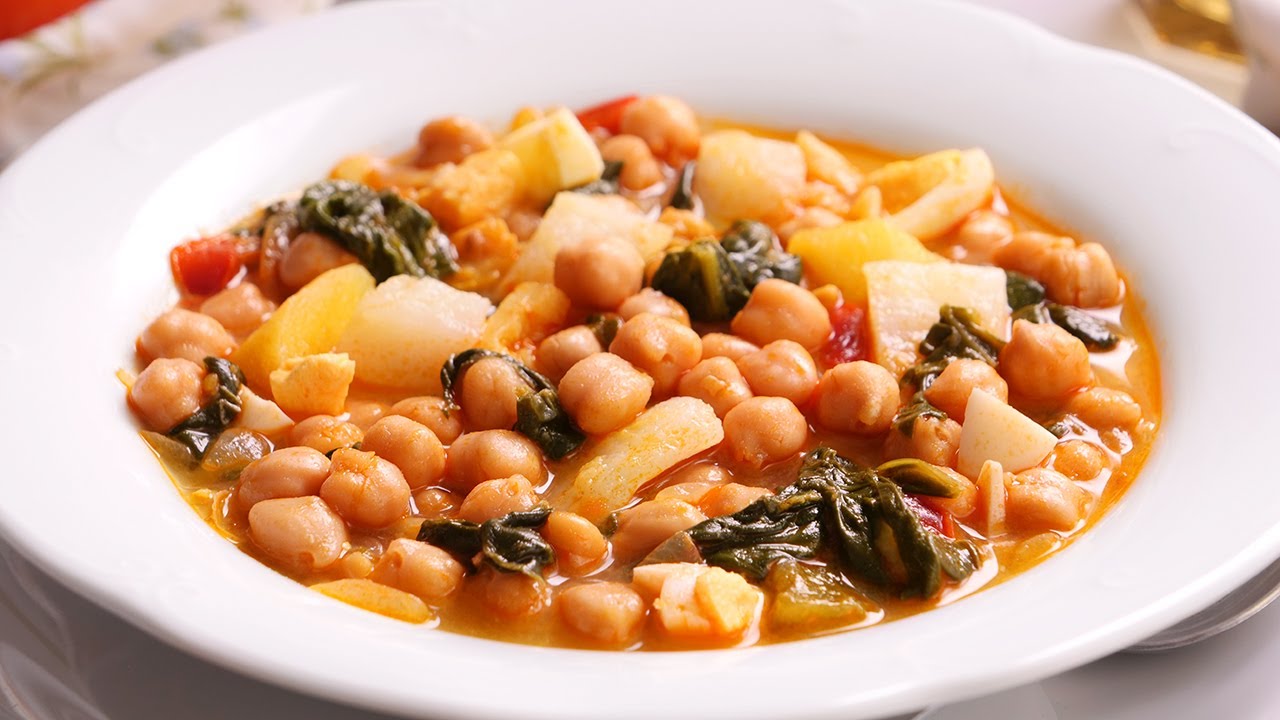garbanzos con espinacas y bacalao desmigado