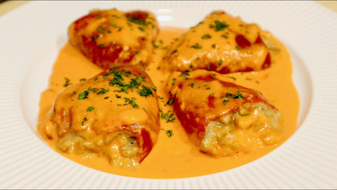 pimientos rellenos de carne con salsa de nata