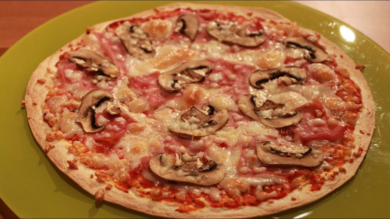 pizza con tortilla de trigo horno