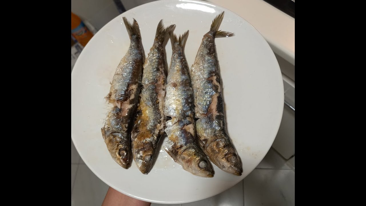 sardinas a la plancha se limpian
