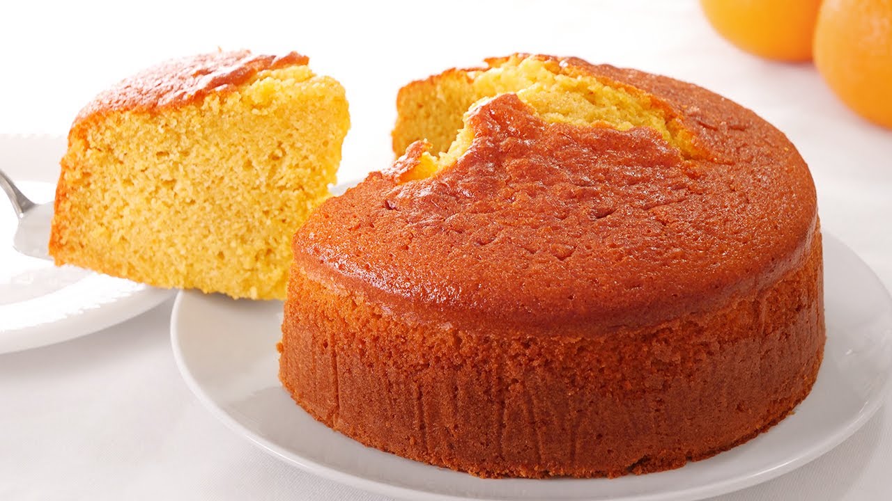 bizcocho de naranja húmedo y esponjoso