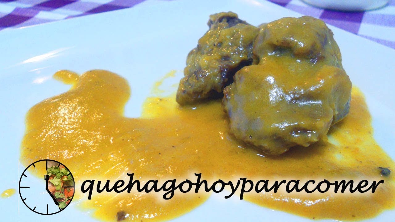 carrillada de cerdo en salsa con vino blanco