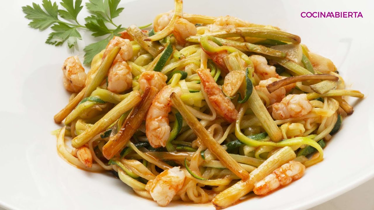 espaguetis de calabacin con gambas karlos arguiñano
