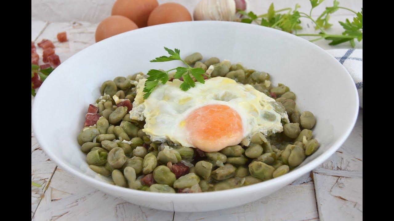 habas congeladas con jamón y huevo