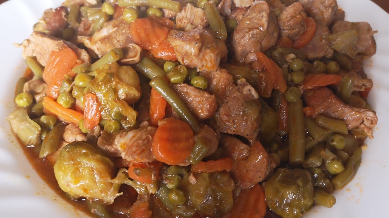 menestra de verduras con carne de cerdo