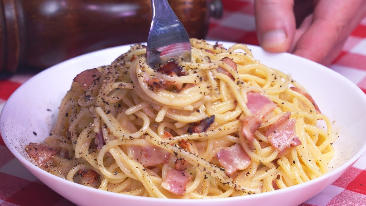 pasta a la carbonara con huevo