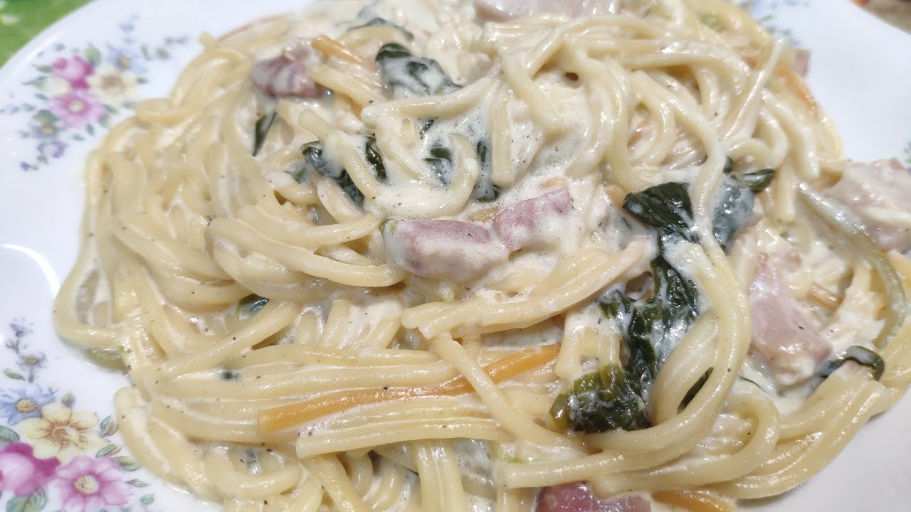 pasta con espinacas nata y bacon