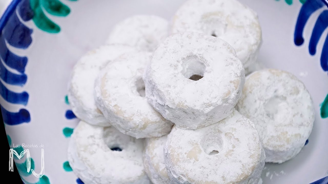 roscos de anis en el horno