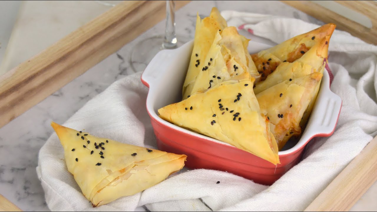 saquitos de pasta filo rellenos de gambas y puerros