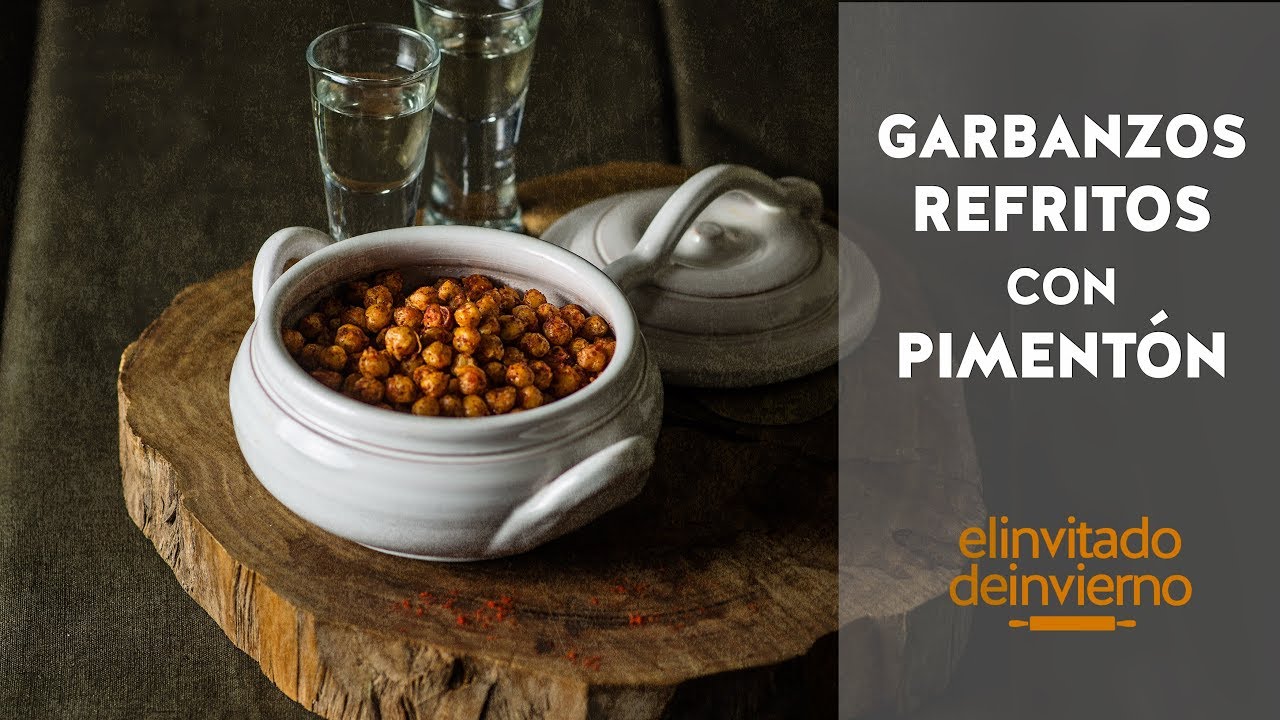 garbanzos fritos con cebolla y pimentón